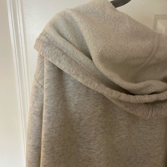 Old Navy Slouchy Fleece Full-Zip Hoodie - Picture 3 of 3